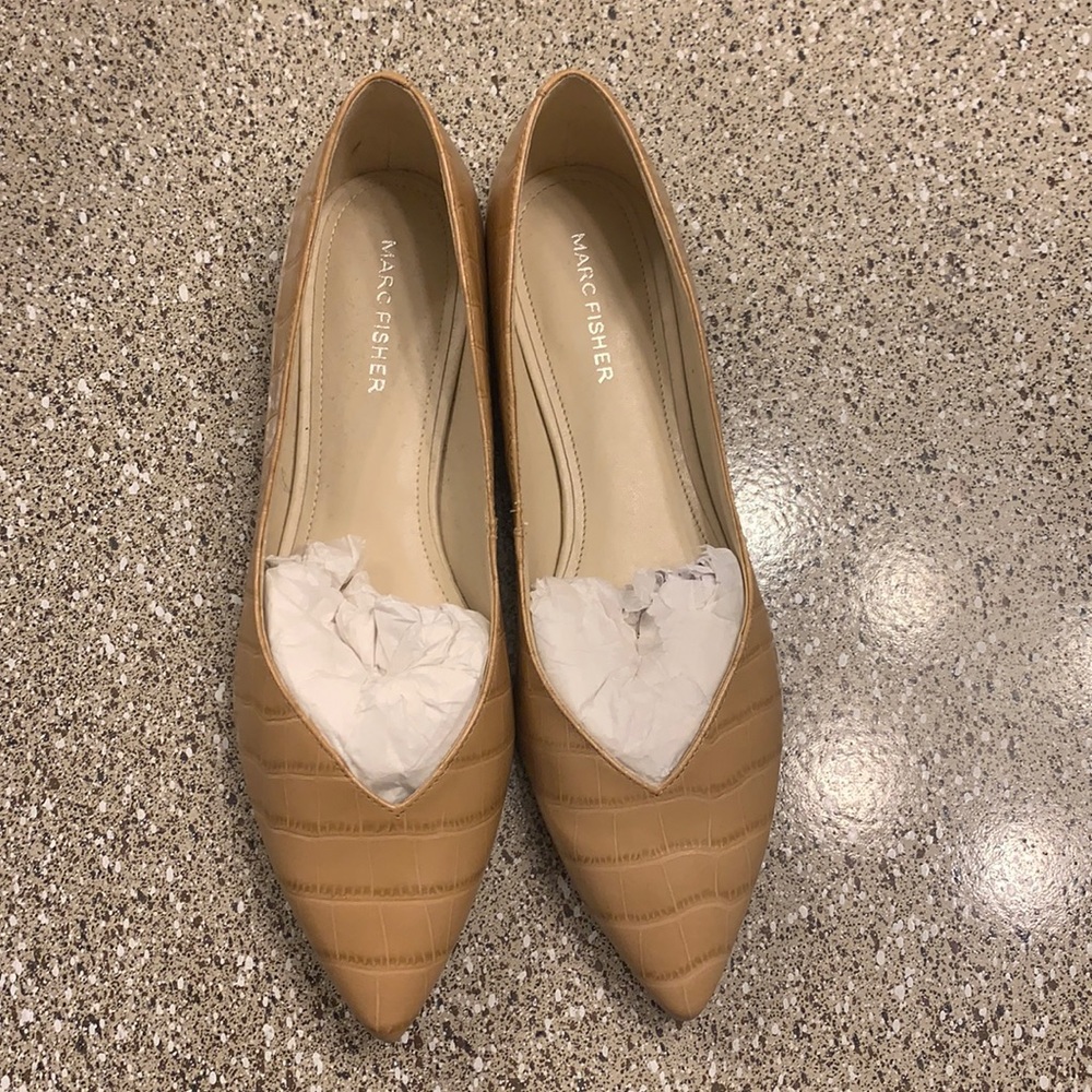 Marc fisher flats